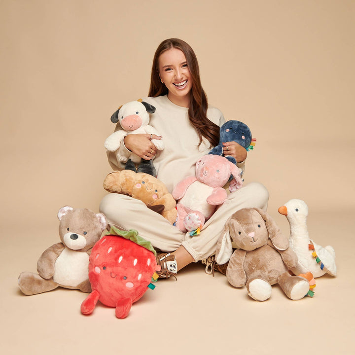 Itzy Ritzy Sweetie Snuggles™ Plush: Bear