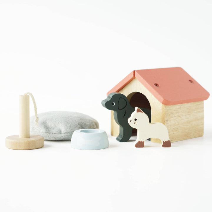Le Toy Van Dolls House Pet Set