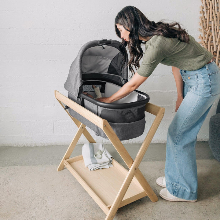 UPPAbaby Bassinet Stand – Cuddles & Carriages