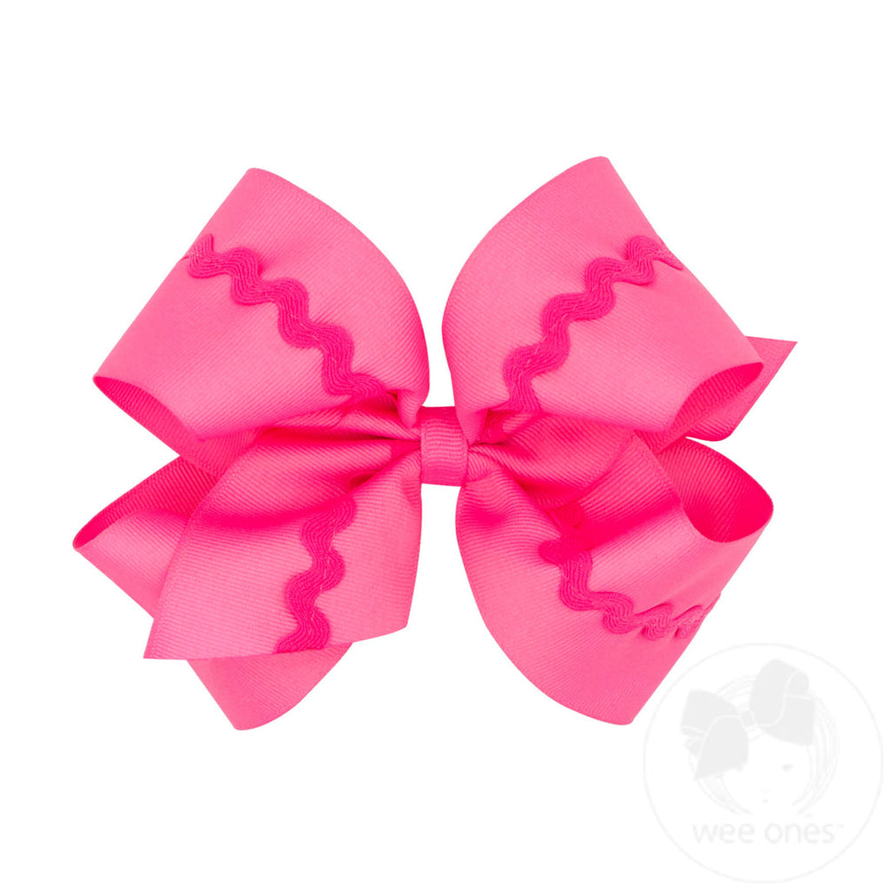 Medium Grosgrain Hair Bow with Ric-Rac Trim by Wee Ones - back view