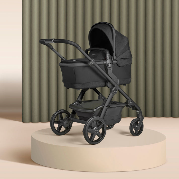Silver Cross Wave Tandem Bassinet with Sustainable Fabrics - detail view 2
