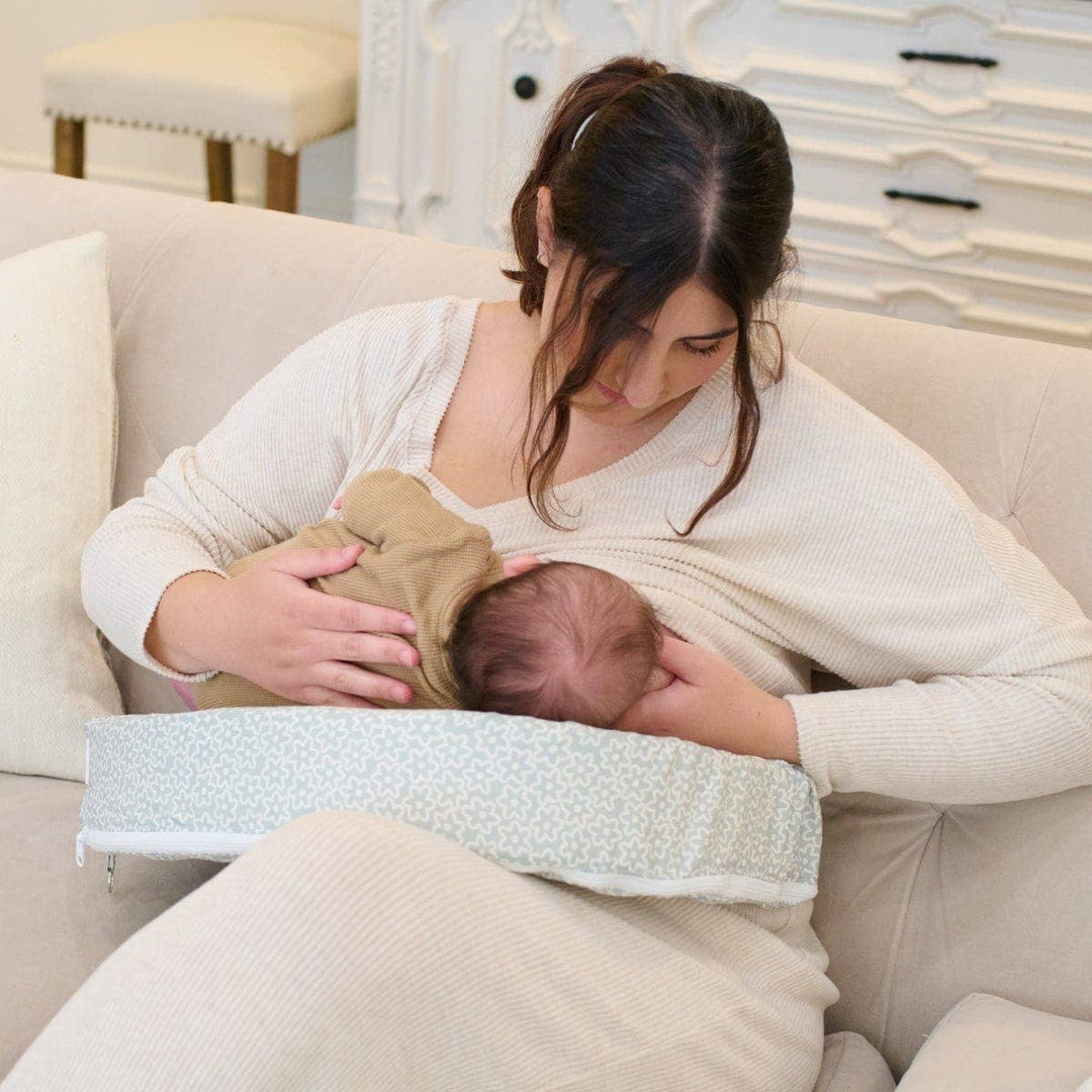 Basic Nursing Pillow: Flowery Meadow
