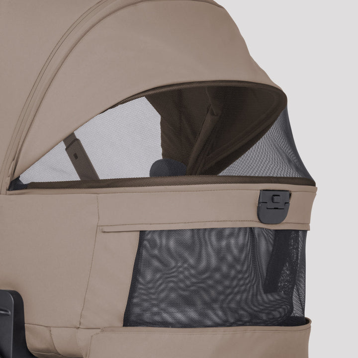 Silver Cross Breez Compact Bassinet - detail view 3
