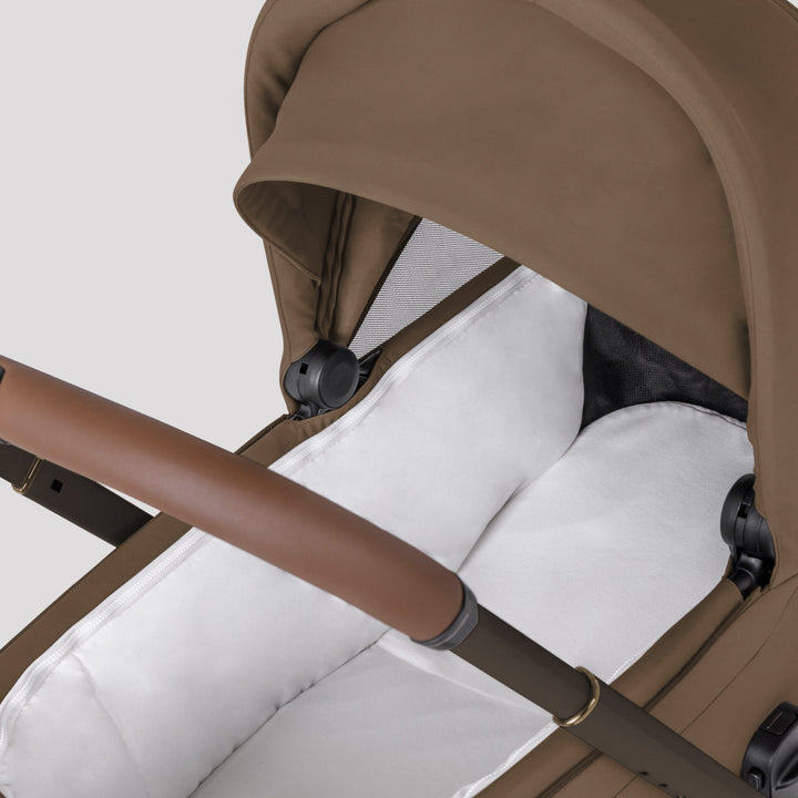 Silver Cross Breez Compact Bassinet - product view 27