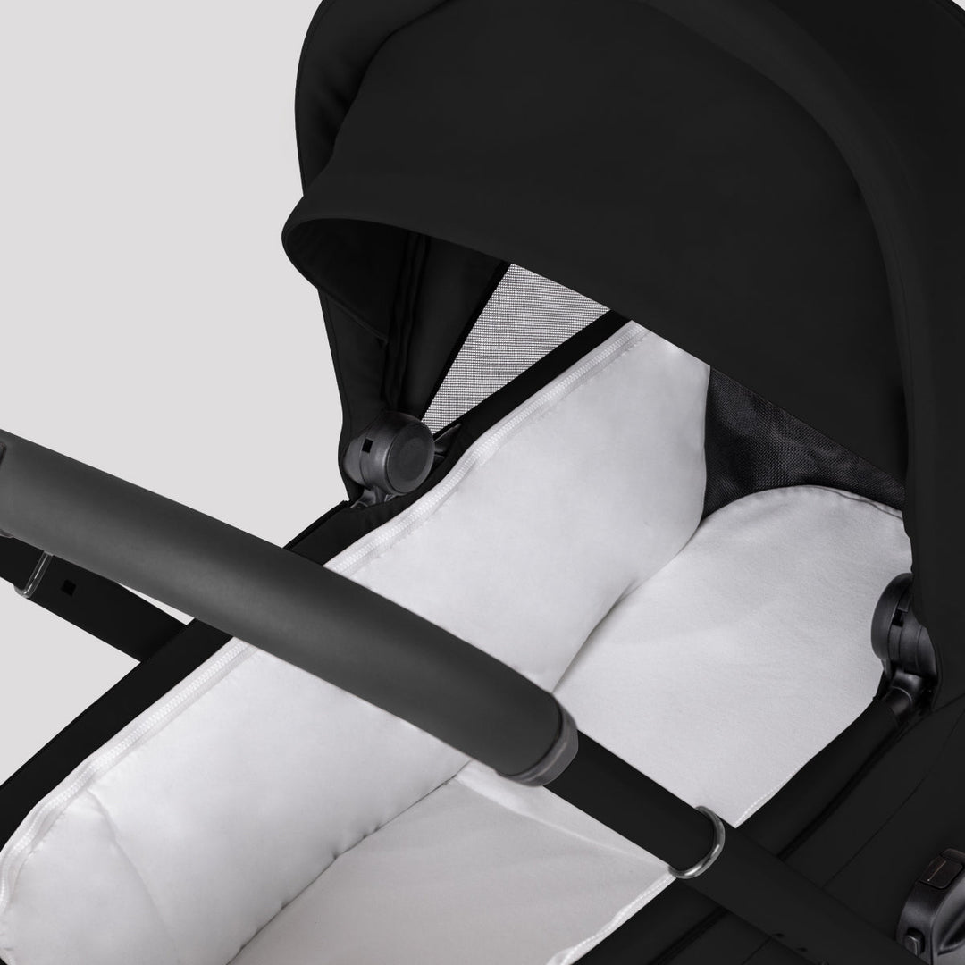 Silver Cross Breez Compact Bassinet - product view 13