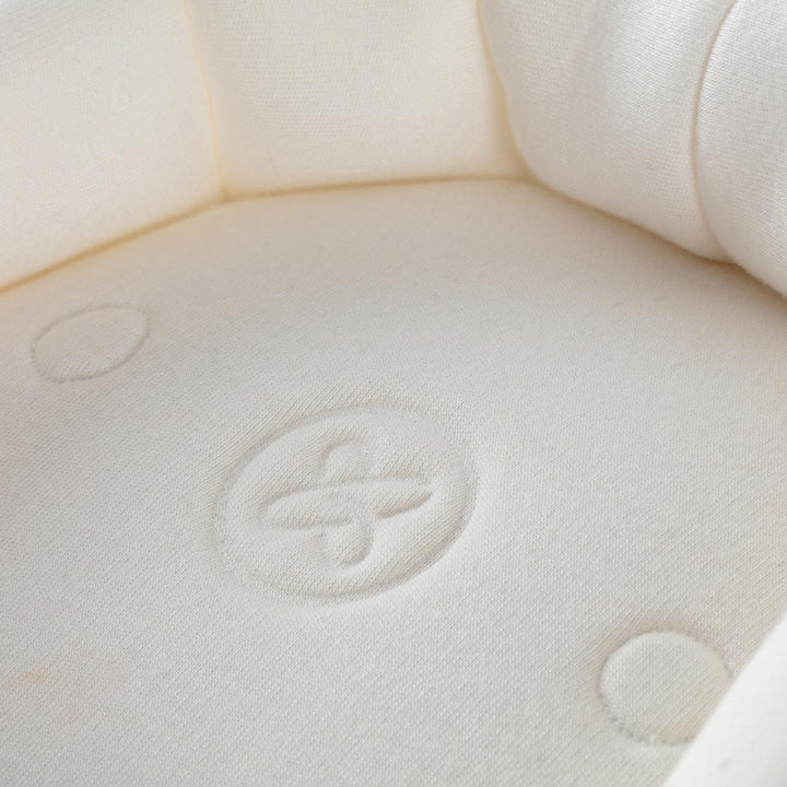 Silver Cross Dune Newborn Pod - lifestyle view