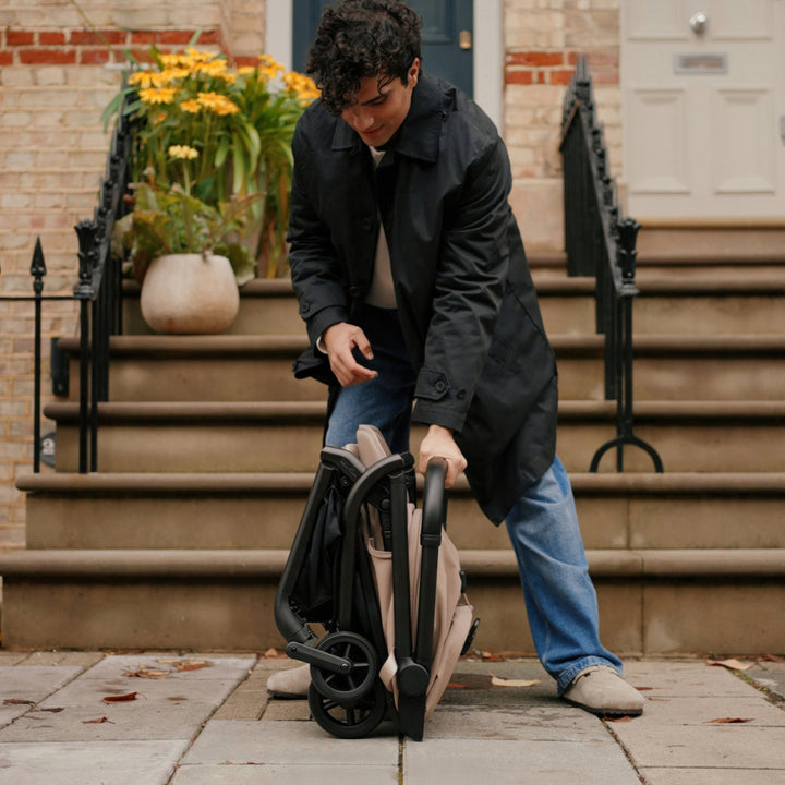 Silver Cross Nia Compact Travel Stroller | COMING SOON! - detail view 2