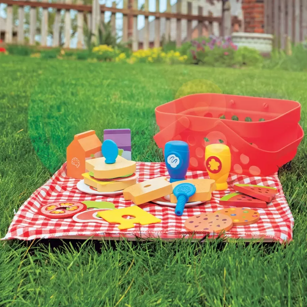 Pretendables Picnic Basket by Fat Brain Toys - alternate view