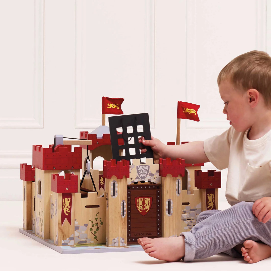 Lionheart Wooden Castle by Le Toy Van - product view 8