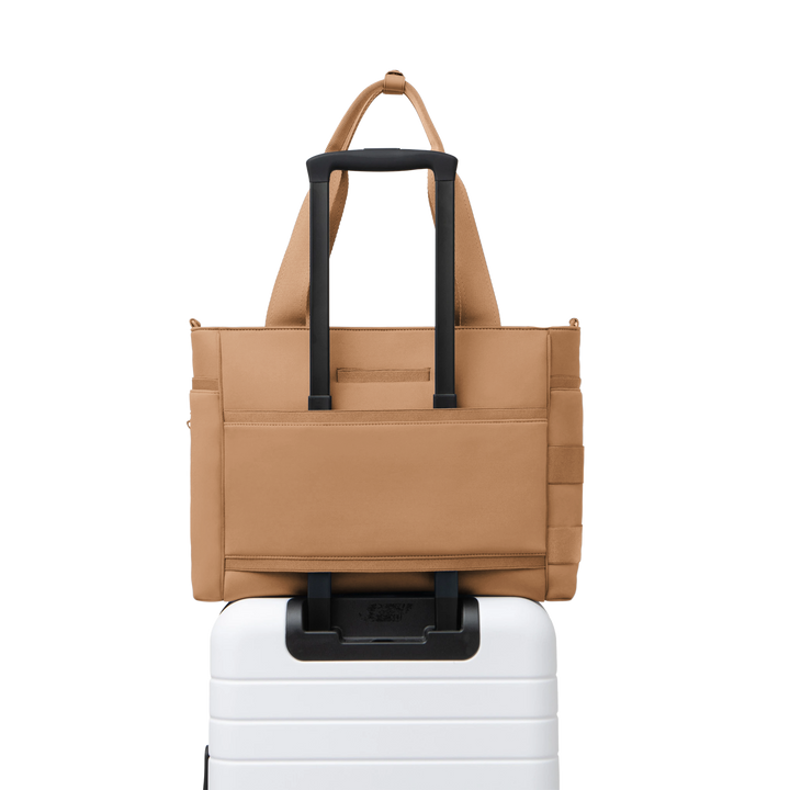 Wade Diaper Tote in Camel