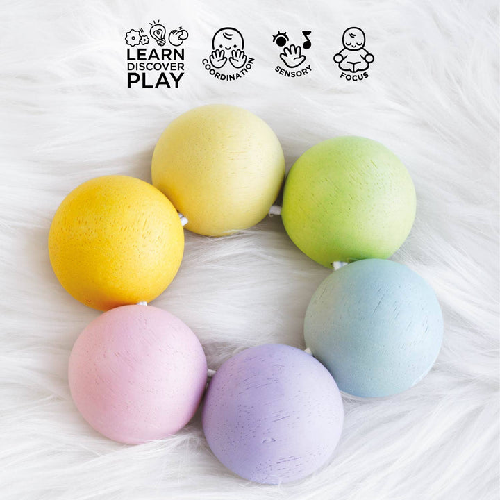 Teething Wooden Beads by Le Toy Van - detail view