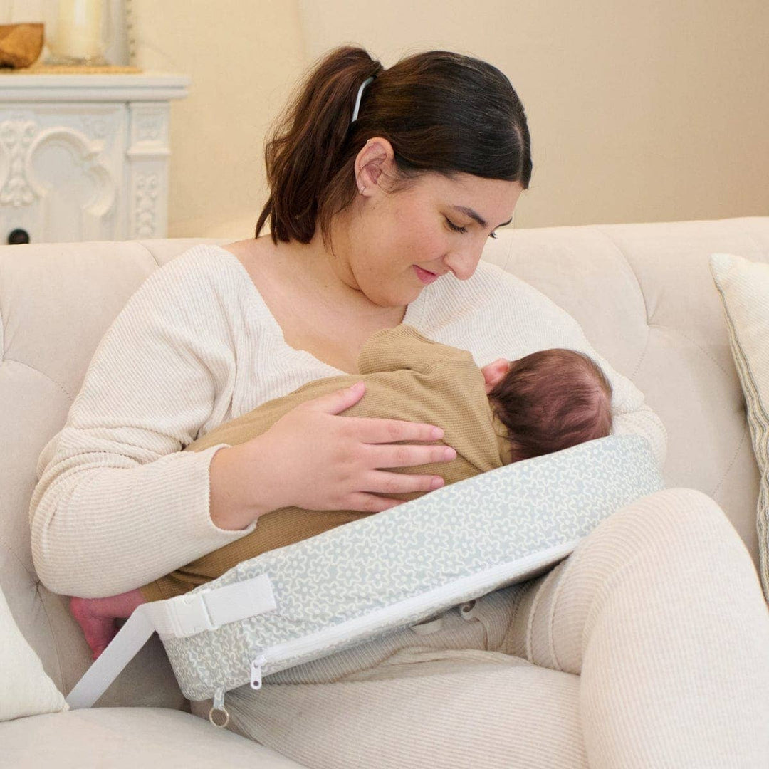Basic Nursing Pillow: Flowery Meadow