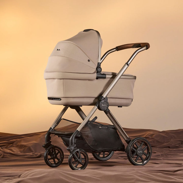 Silver Cross Reef 2 First Bed Folding Bassinet